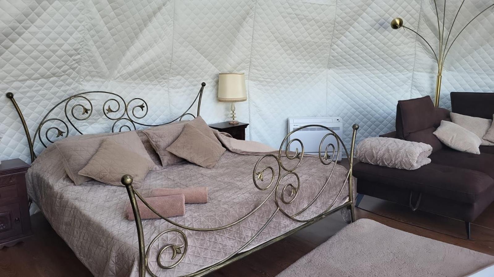 Glamping Pod Orlem Hotell Cedynia Eksteriør bilde